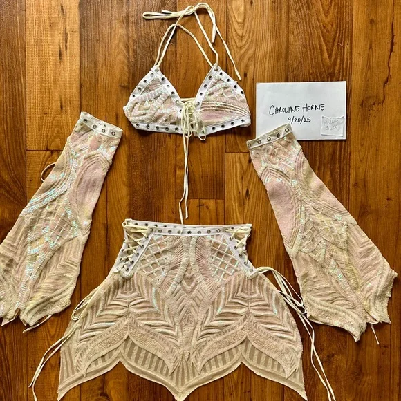 Vanishing Fae pink set in size medium - Picture 5 of 5